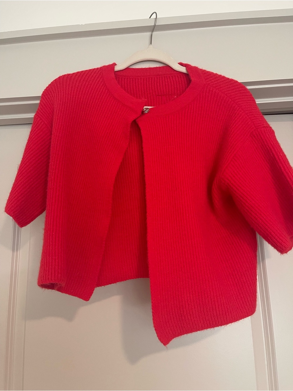 Fancy Boutique Red Short-Sleeve Knit Single Button Cardigan
